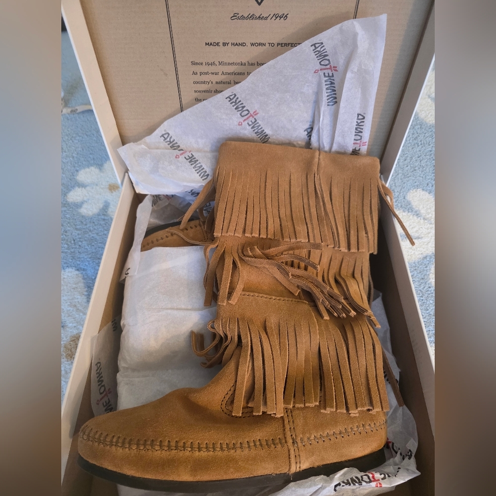 Minnetonka Brown Suede Fringe Boots Size 6 - Picture 3 of 6